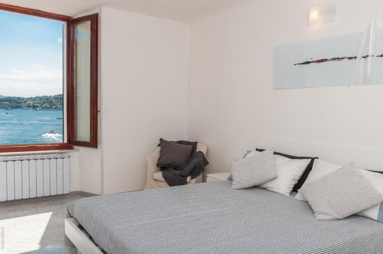 Sea View Apartment In Front Of The Sea 포르토베네레 외부 사진