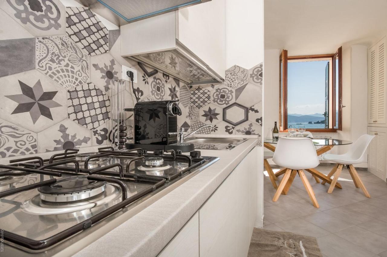 Sea View Apartment In Front Of The Sea 포르토베네레 외부 사진