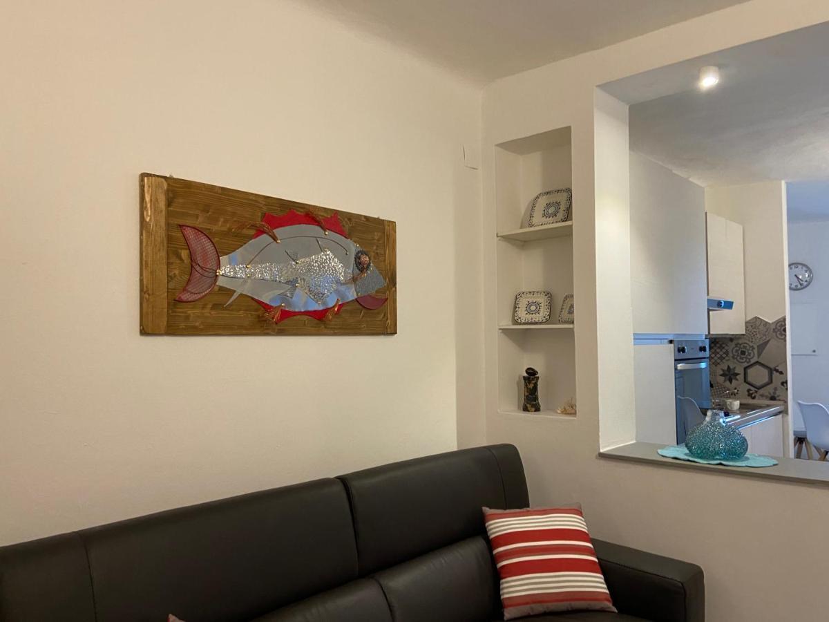 Sea View Apartment In Front Of The Sea 포르토베네레 외부 사진