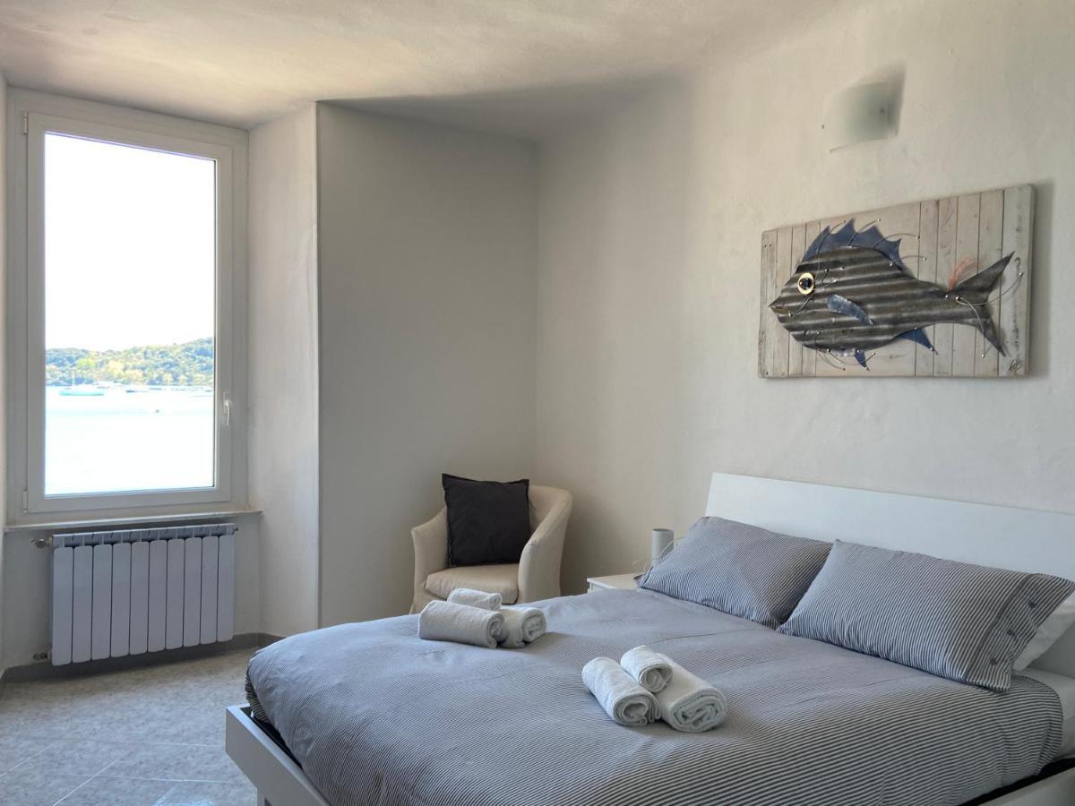 Sea View Apartment In Front Of The Sea 포르토베네레 외부 사진